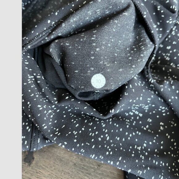 Lululemon Define Pullover 1/2 Zip, Size 10, Magnetized Jacquard, Black/White - Picture 5 of 10